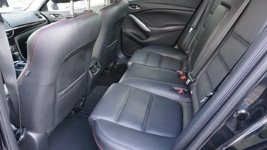 MAZDA 6 -