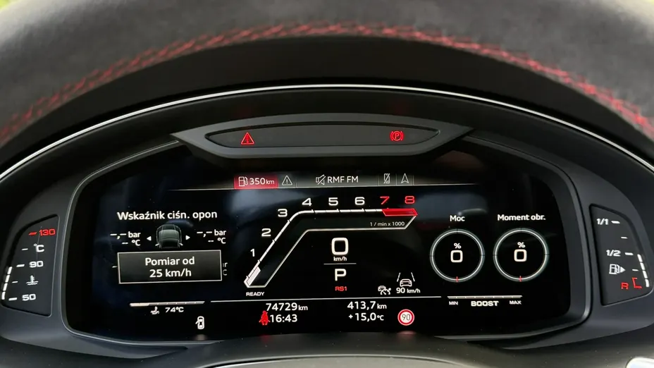 AUDI RS Q8 -