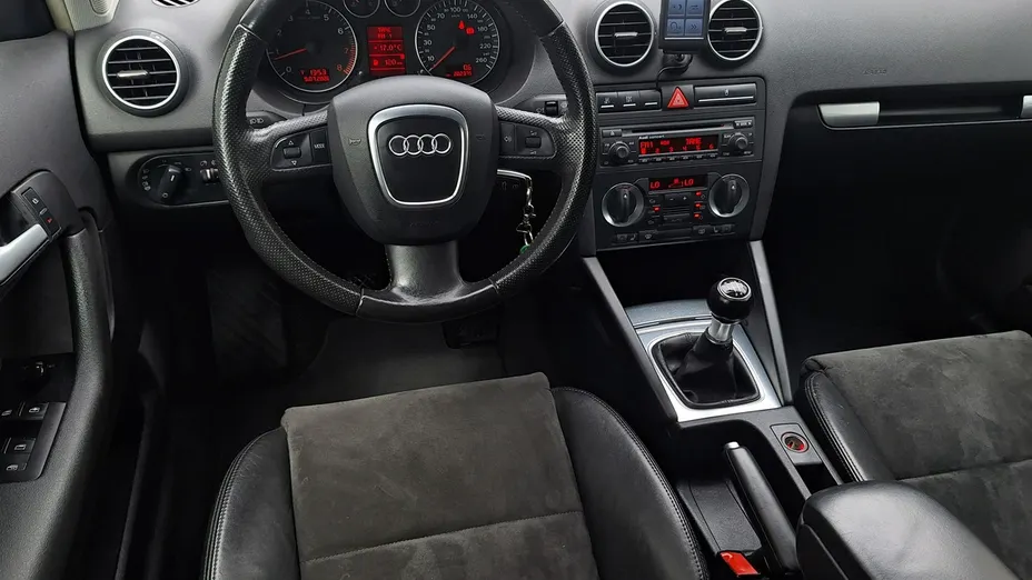 AUDI A3 -
