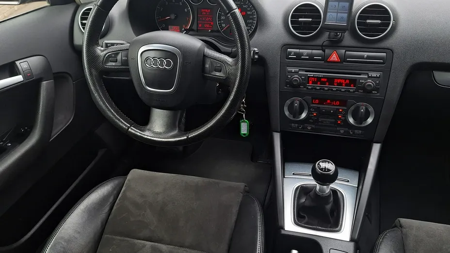 AUDI A3 -