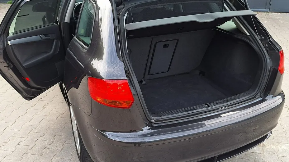 AUDI A3 -