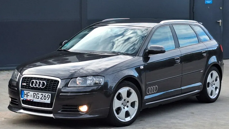 AUDI A3 -