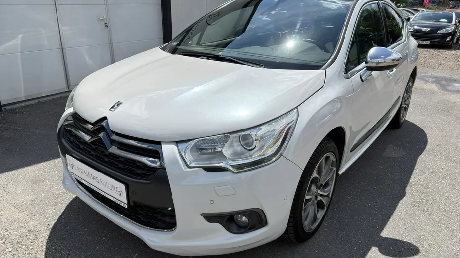CITROEN DS4 -