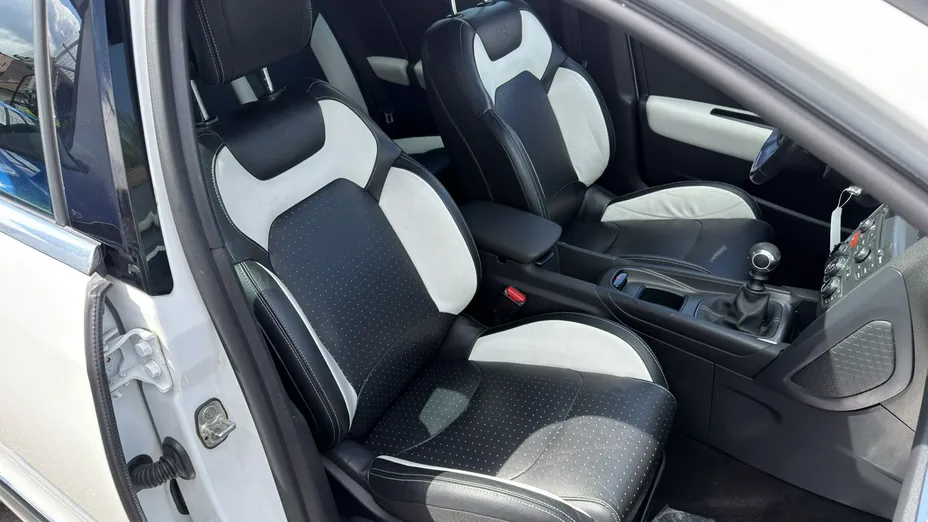 CITROEN DS4 -