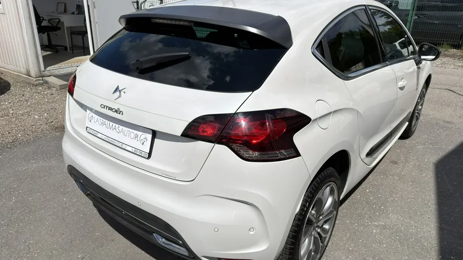 CITROEN DS4 -