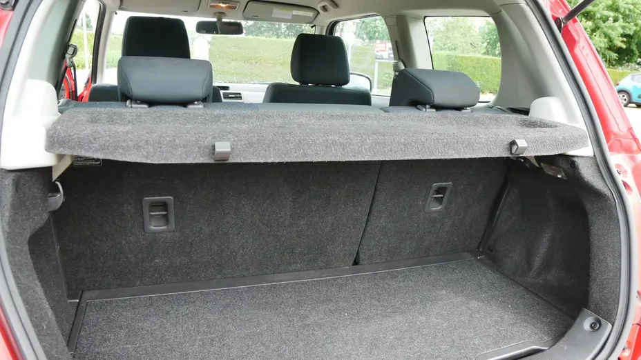 SUZUKI Swift -