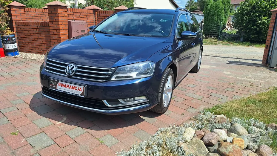 VOLKSWAGEN Passat -