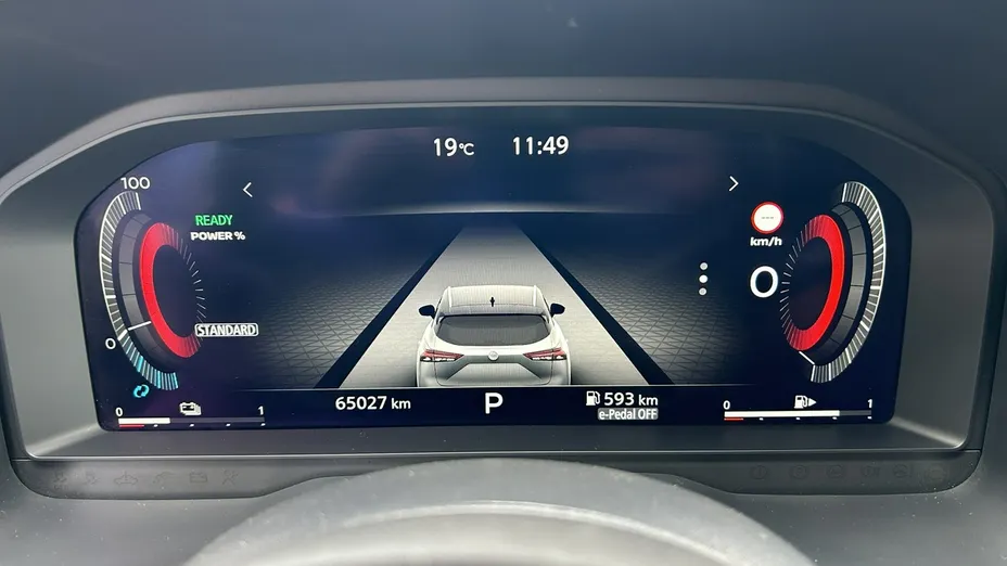 NISSAN Qashqai -