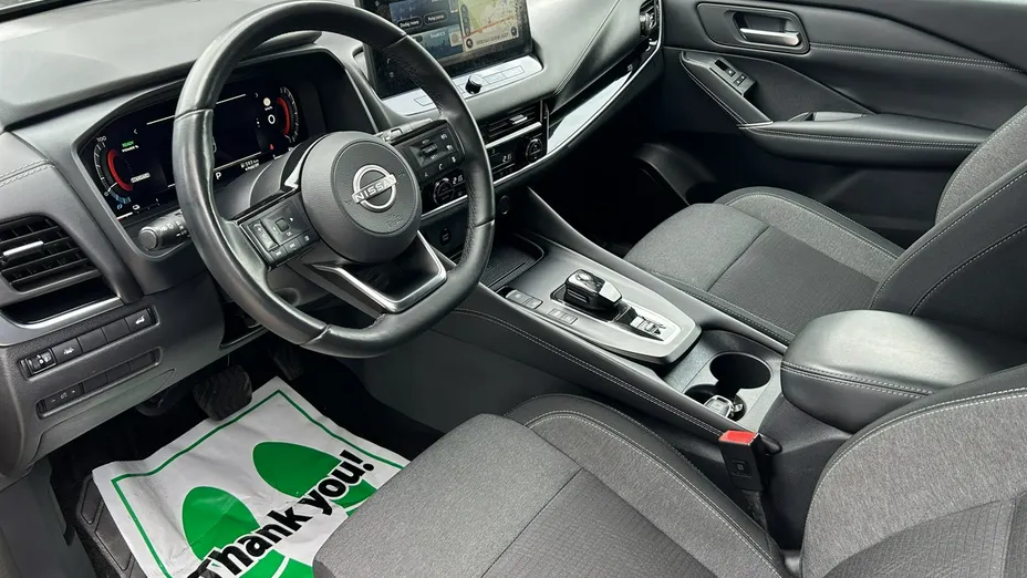 NISSAN Qashqai -