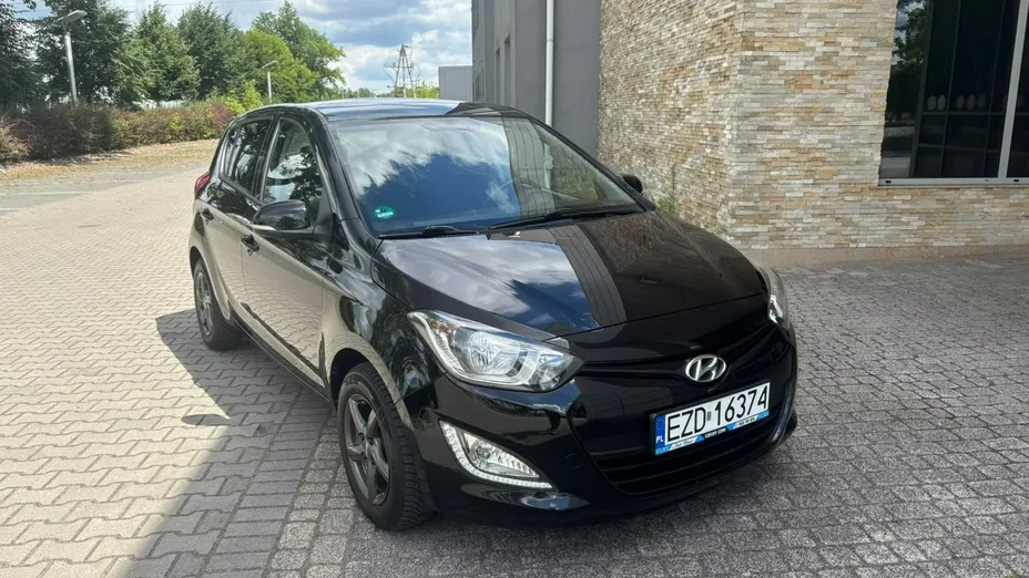 HYUNDAI i20 -