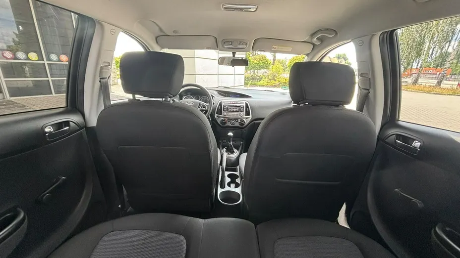 HYUNDAI i20 -