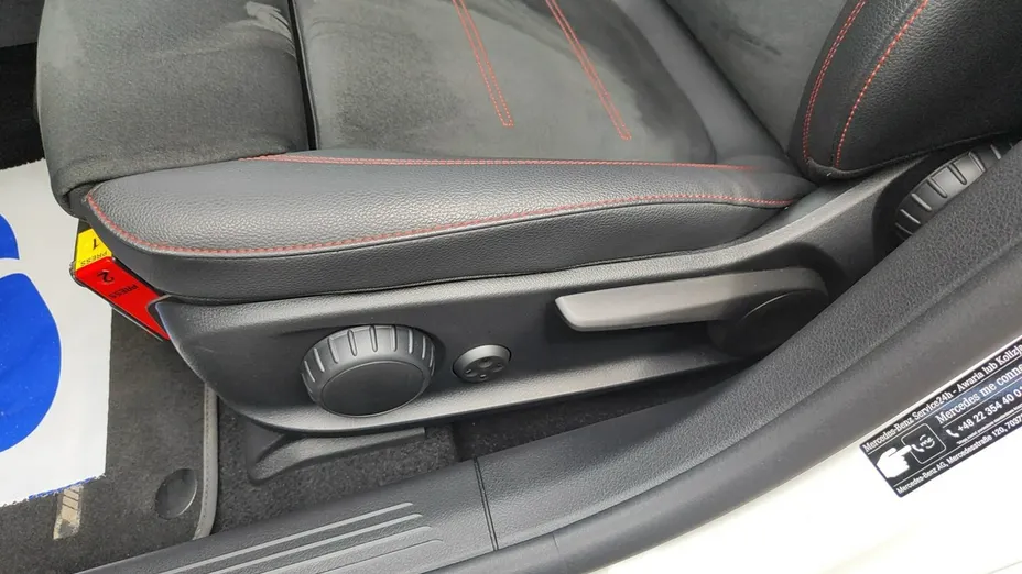 MERCEDES-BENZ CLA -