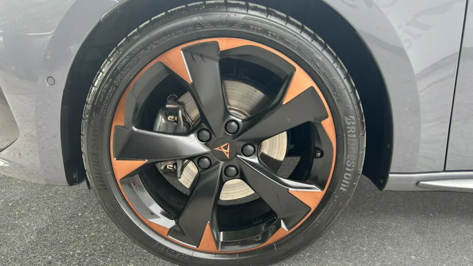 CUPRA Leon -