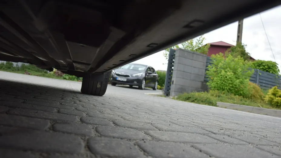 MAZDA 3 -