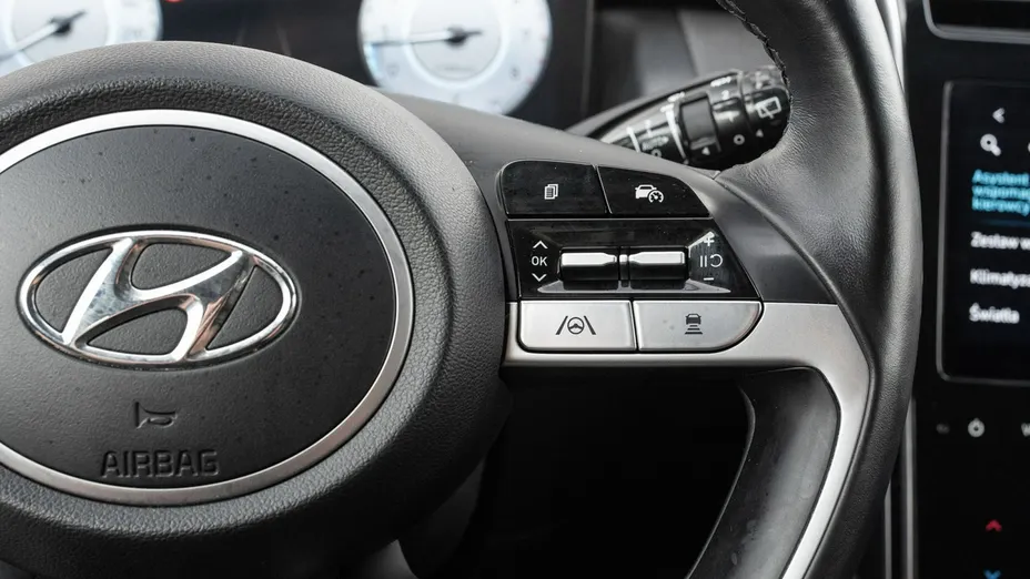 HYUNDAI Tucson -