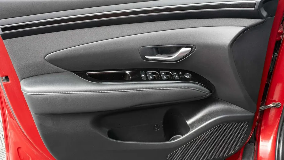 HYUNDAI Tucson -
