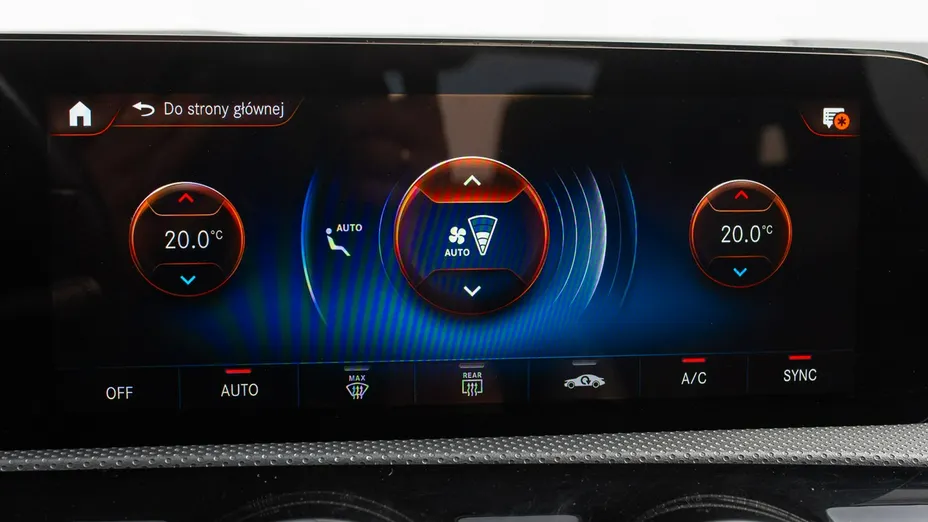 MERCEDES-BENZ CLA -