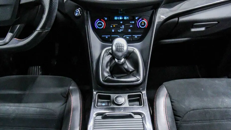 FORD Kuga -