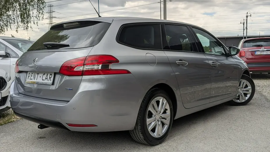 PEUGEOT 308 -