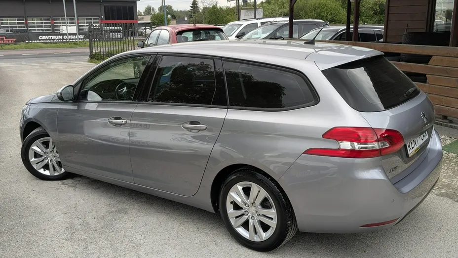 PEUGEOT 308 -