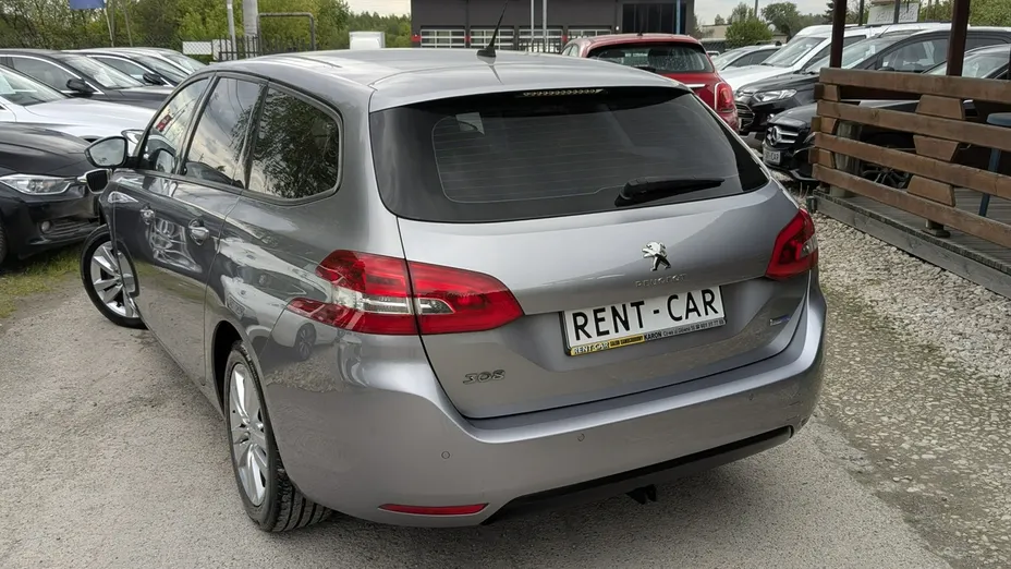 PEUGEOT 308 -