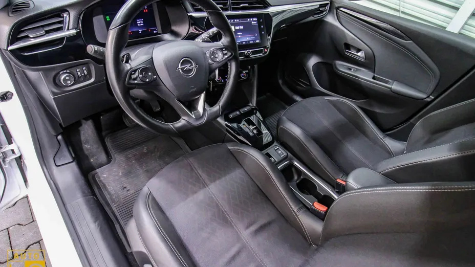 OPEL Corsa -