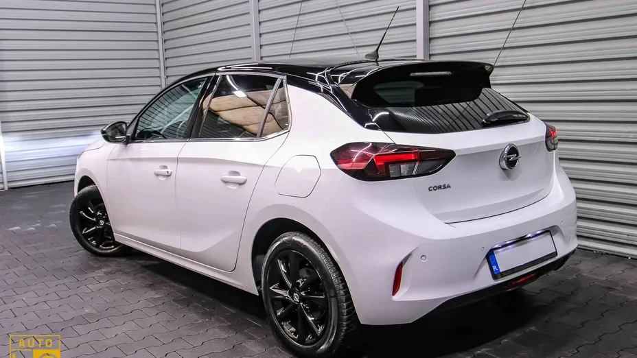 OPEL Corsa -