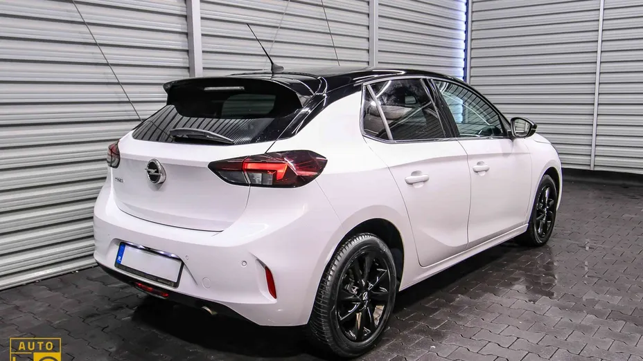 OPEL Corsa -