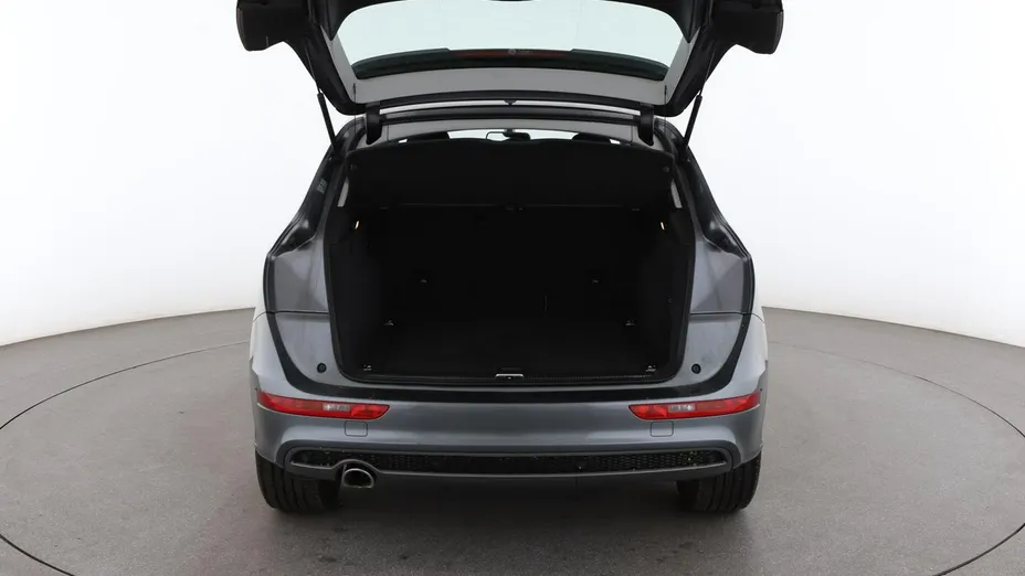 AUDI Q5 -