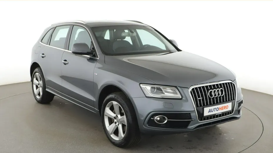 AUDI Q5 -