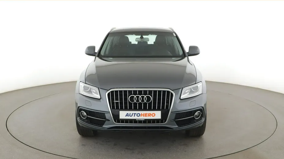 AUDI Q5 -