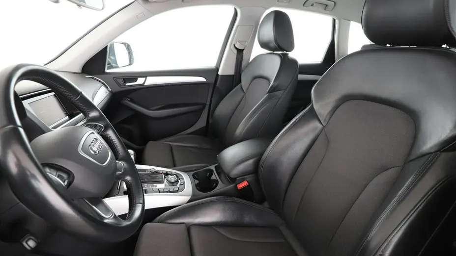 AUDI Q5 -