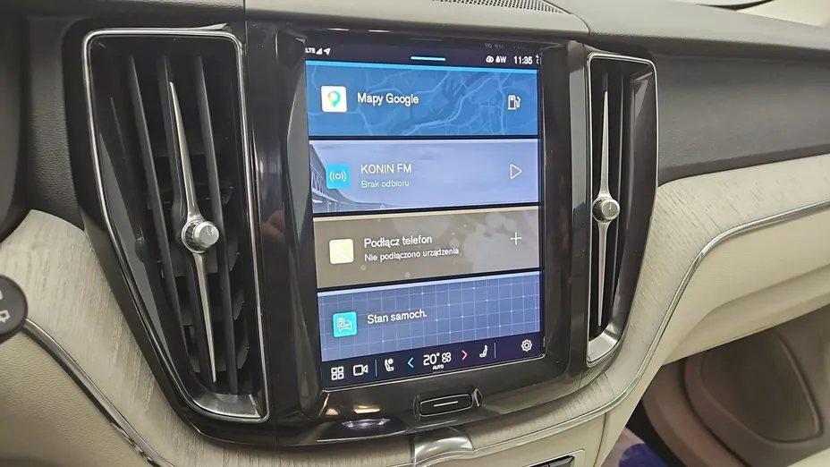VOLVO XC60 -