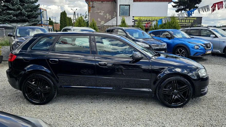 AUDI A3 Sportback -