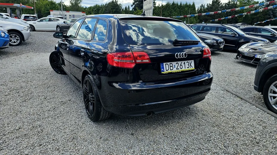 AUDI A3 Sportback -