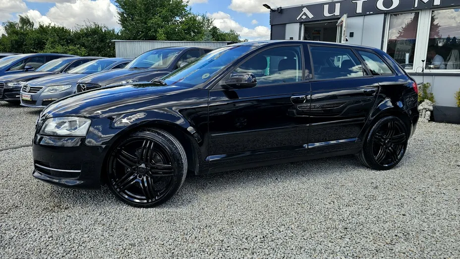 AUDI A3 Sportback -