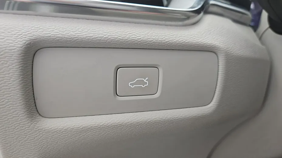 VOLVO V60 -