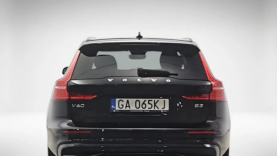 VOLVO V60 -