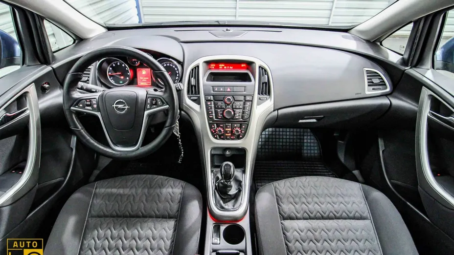 OPEL Astra -