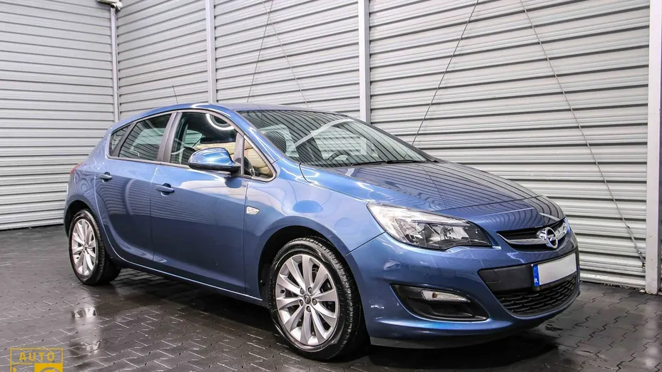 OPEL Astra -