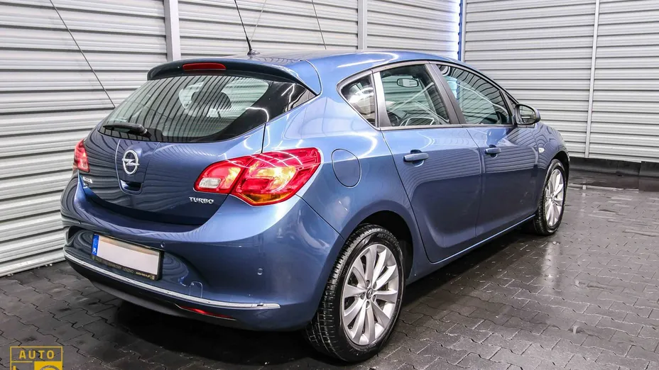 OPEL Astra -