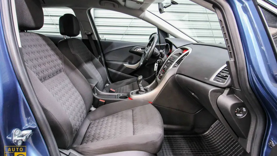 OPEL Astra -