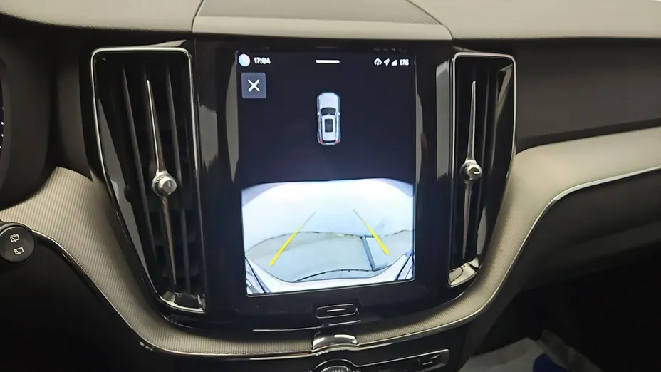 VOLVO XC60 -