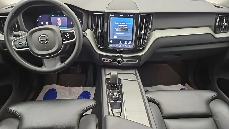 VOLVO XC60 -