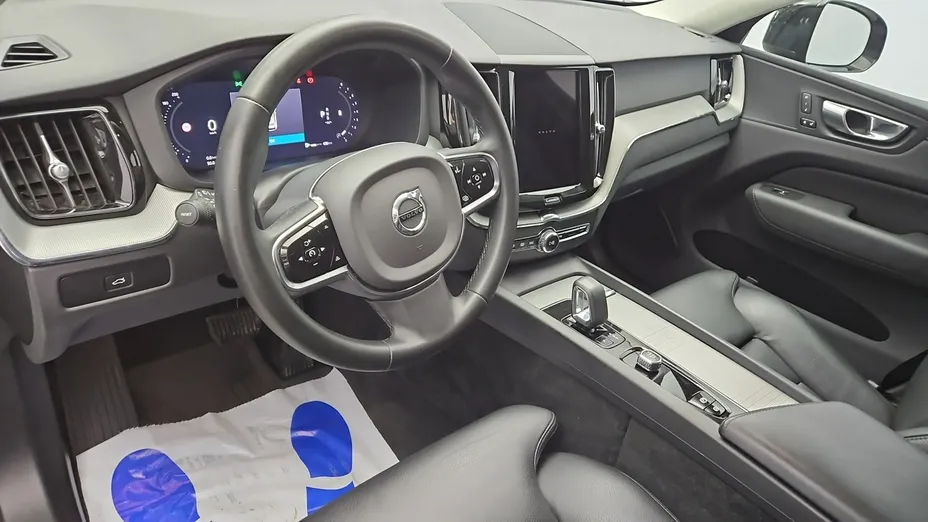VOLVO XC60 -