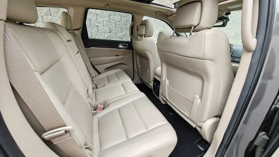 JEEP Grand Cherokee -