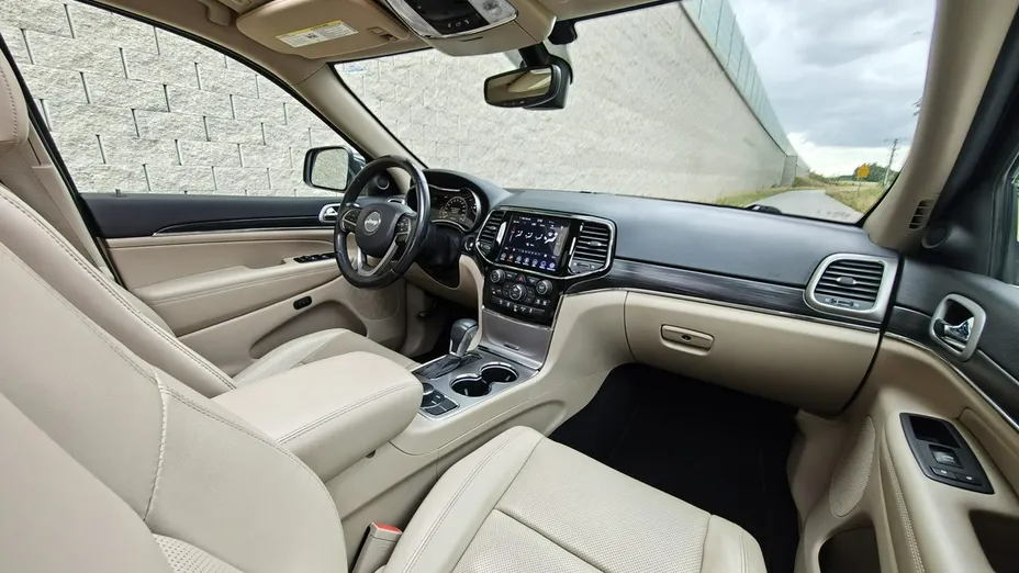 JEEP Grand Cherokee -