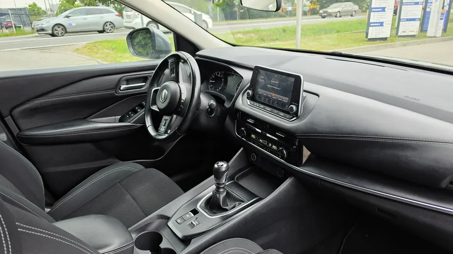 NISSAN Qashqai -