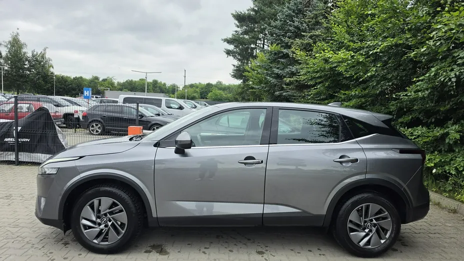 NISSAN Qashqai -