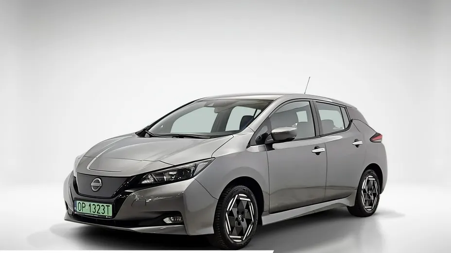 NISSAN Leaf -